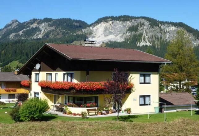 Haus Talblick - Ferienwohnungen + Gästezimmer