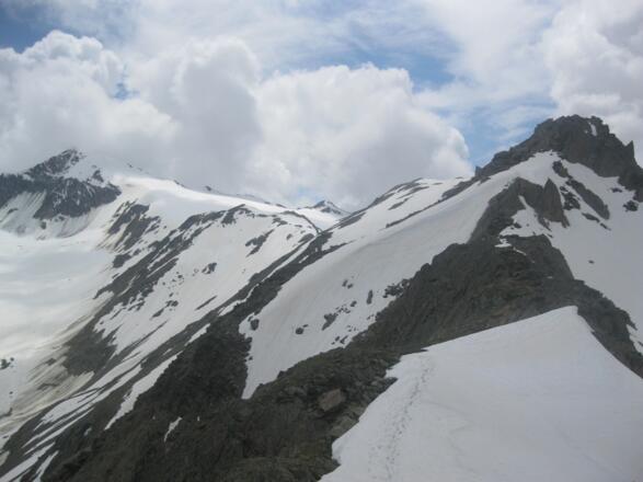 Marzellkamm mit Similaun im Hintergrund