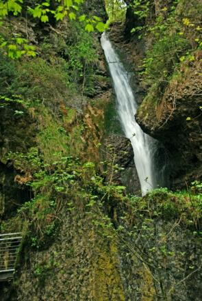 Am Hinanger Wasserfall
