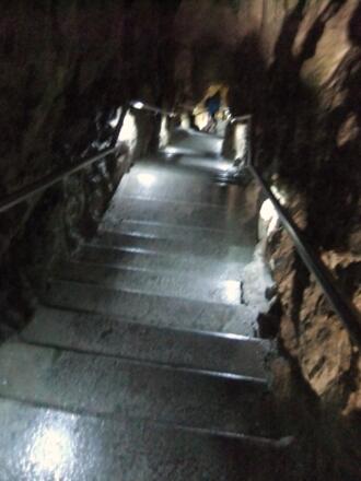 Höhlenabgang_zur_Kältefalle