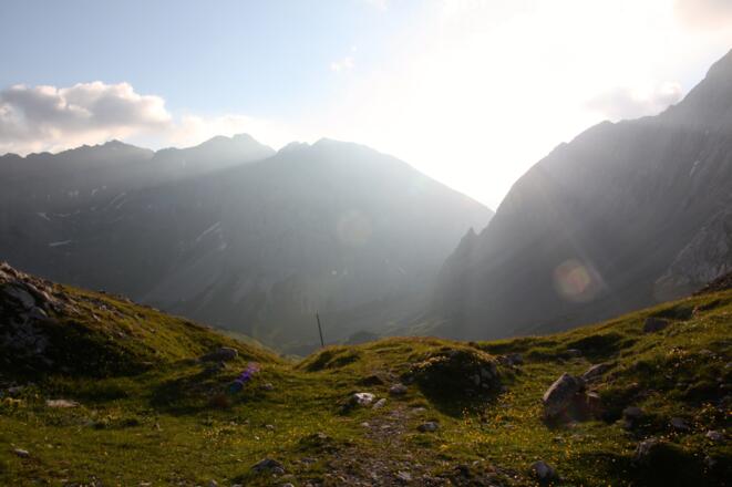 Auf der Arzlerscharte mit Blick Richtung Süden