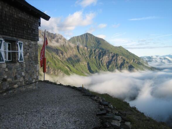 Sonnenaufgang beim Naturfreundehaus