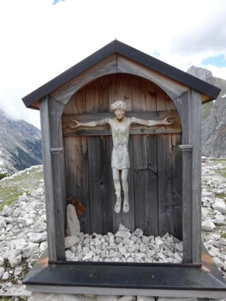 Kreuz auf dem Weg zum Gatterl
