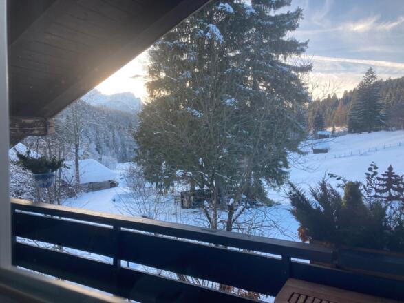 Balkon mit Zugspitzblick