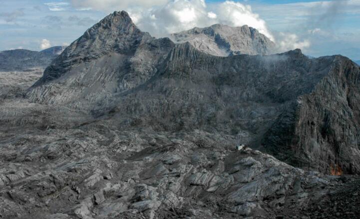 Schönfeldspitze mit Riemannhaus