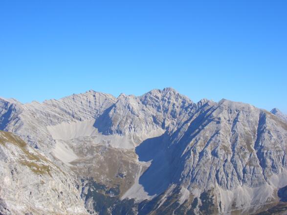 Blick von der Mannlscharte zur Stempeljochspitze und Hinteren Bachofenspitze