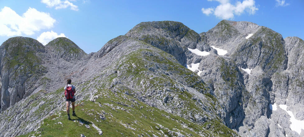 Gratrücken zum Vorgipfel, rechts davon das Ht.Freieck