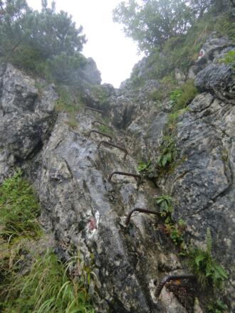 Kletterpassage mit Griff- und Tritthilfen am Mariaeck