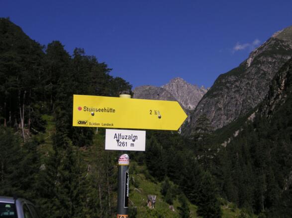 Wegweiser zur Steinseehütte
