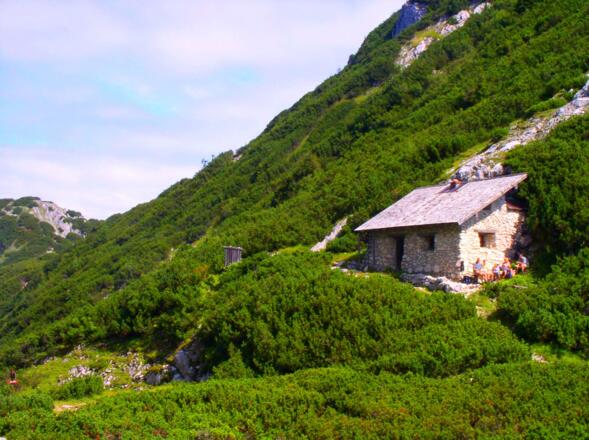 Zur Mittagsscharte 1670m abgestiegen