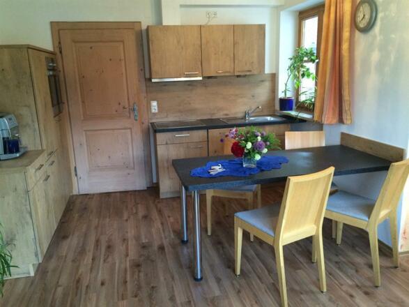 Einbauküche mit Spülmaschine