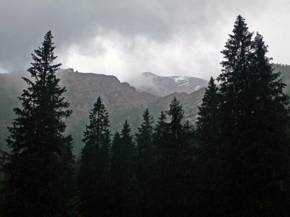 Trübe Aussicht zum Watzmannhaus