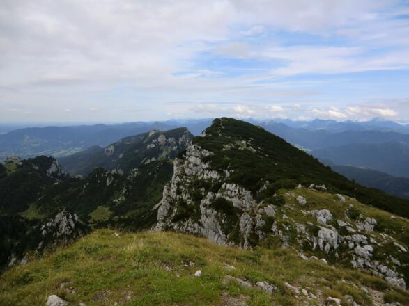 Über die Achselköpfe auf dem Weg zur Benediktenwand