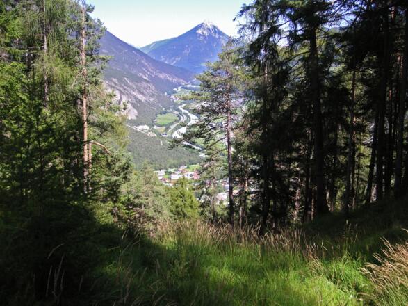 Blick zurück ins Inntal mit dem Tschirgant