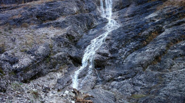 Wasserfall ~800m bei der Eiskapelle (Abstecher rechts)