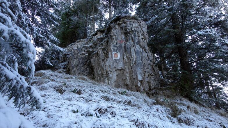 Felsen am Schlussgrat rechts umgehen