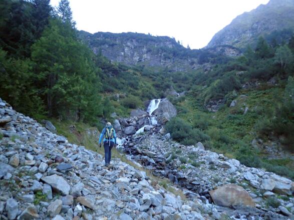 Der Weg wird langsam steiler
