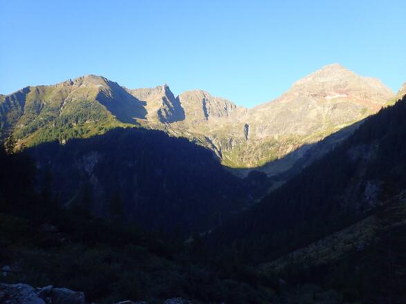 Rechts im Bild der Hochgolling