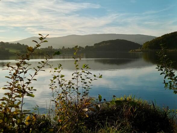 Drachensee mit Voitenberg
