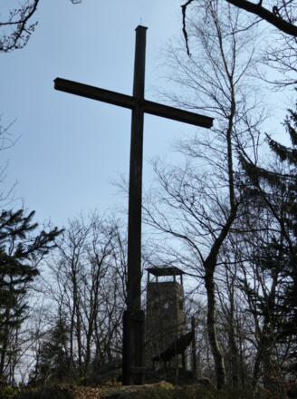 Gipfelkreuz Klammerfels mit Aussichtsturm