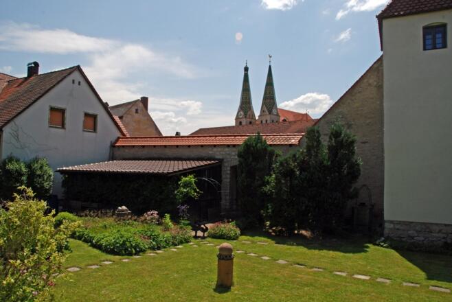 An der Beilngrieser Stadtmauer