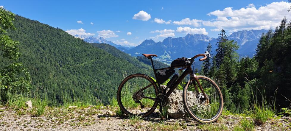 Fantastische Ausblicke bis zum Dachstein...