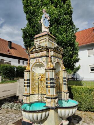 Sindlbach - Weltausstellungsbrunnen