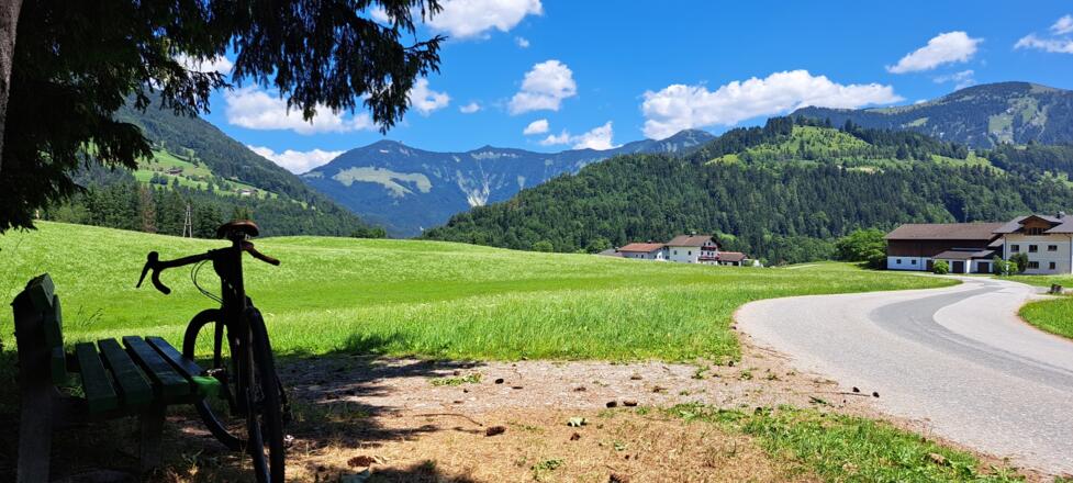 Ruhige und aussichtsreiche Auffahrt zum Seewaldsee...