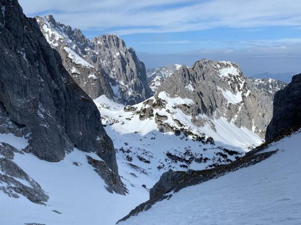Blick zurück zur Hütte aus dem Mittelteil