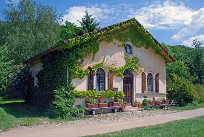 Historisches Schleuserhäuschen