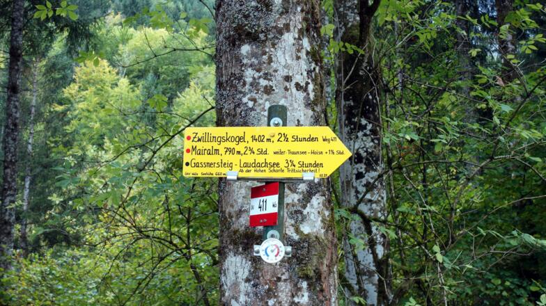 Öffentl. Parkplatz ~655m