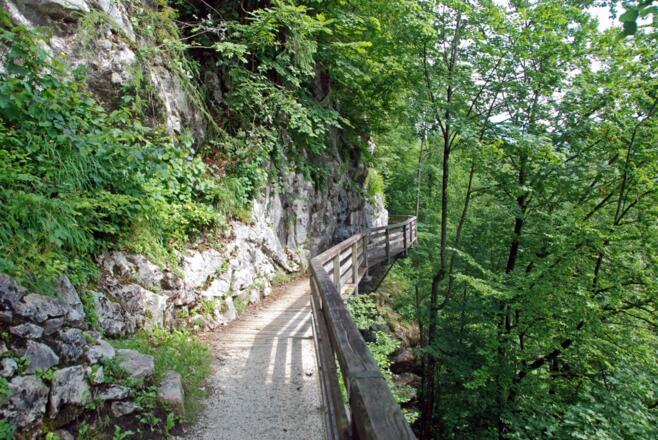 Auf dem Soleleitungsweg