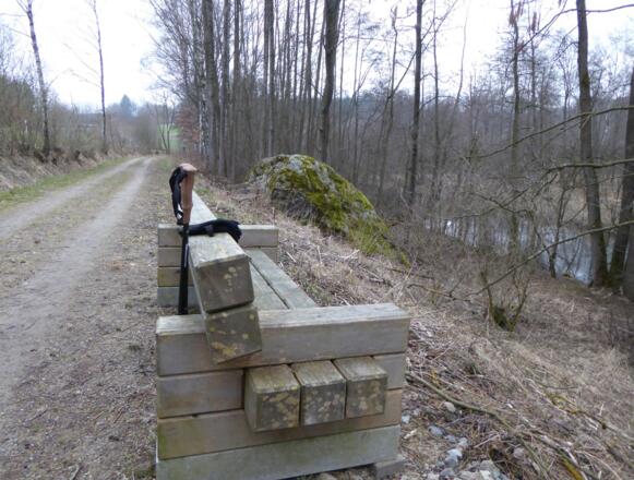 Goldsteigbank an der Schwarzach kurz vor Rötz