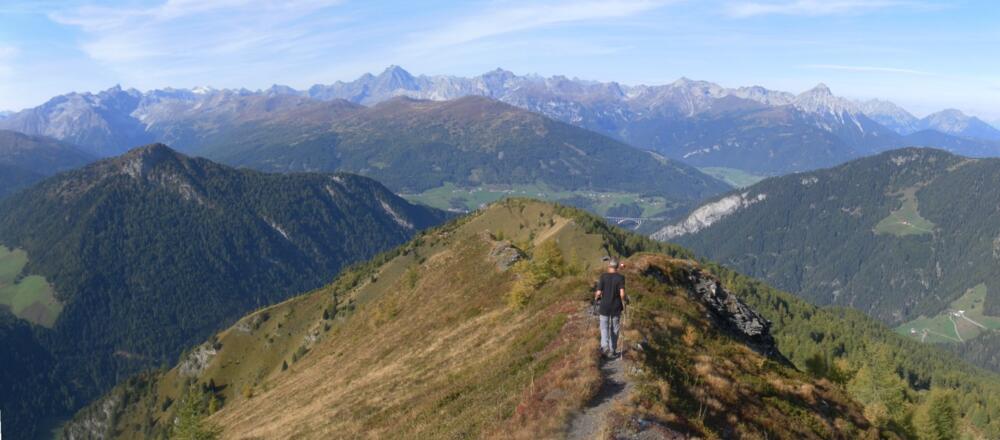 Stubaier Alpen hinter dem Westgratrücken