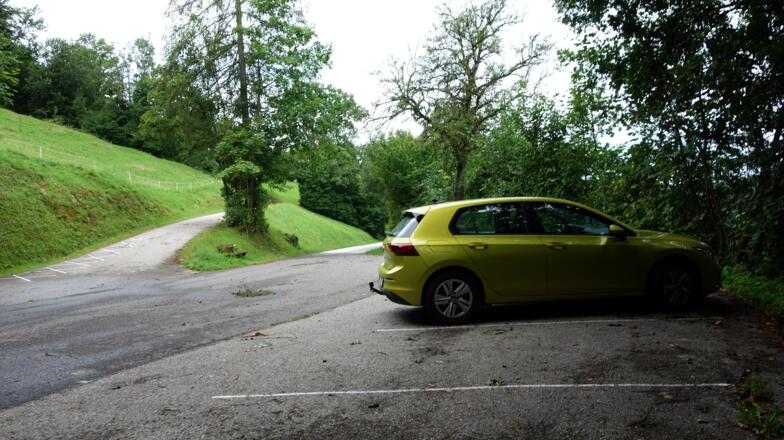 Kleiner Parkplatz ~550m Schiefersteinweg