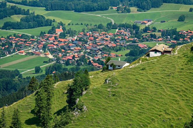 Blick über die Seitenalmen auf Grainbach