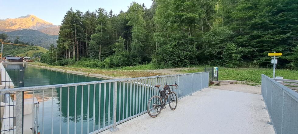 Am schönen Radweg - am Ufer der Königsseeache - geht es nach Marktschellenberg...