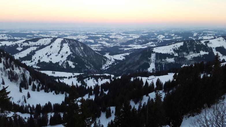 Blick über das Staufner Haus ins "Vorland"