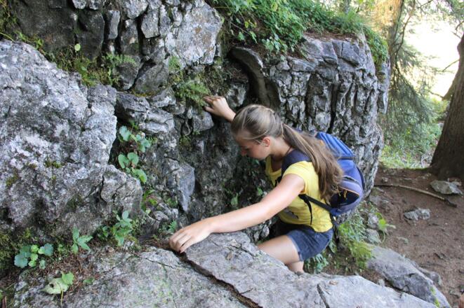 Am Einstieg des Felskamins, der aus dem Steilgelände hinausleitet.