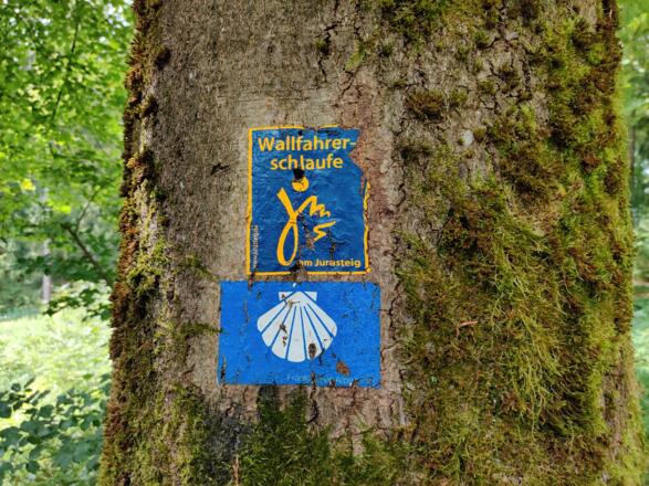 Wegmarkierungen - Juraweg und Jakobsweg