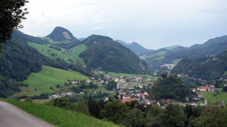 Blick ins Ennstal von der Zufahrtsstraße zum Hof Hack