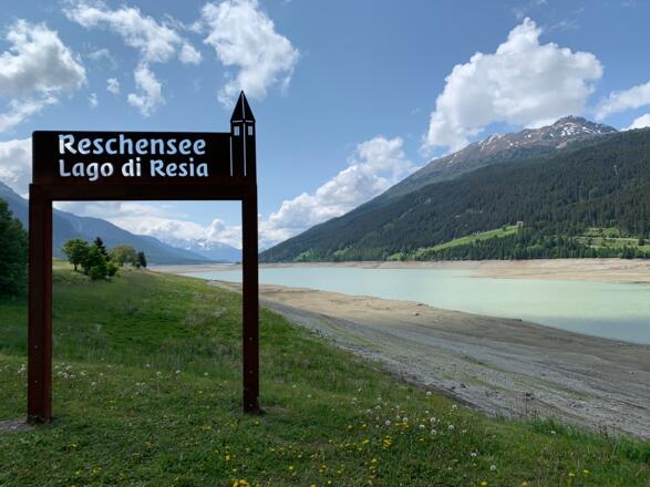 Reschensee, derzeit abgelassen wegen Baumaßnahmen