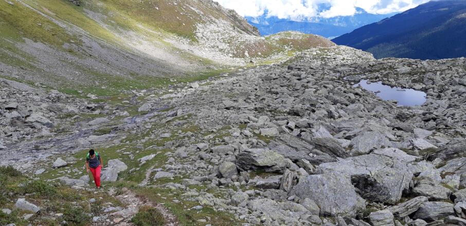 Im Schwarzkar. Bis an die Geländekante im Hintergrund reichte einst der Rosenjochgletscher,