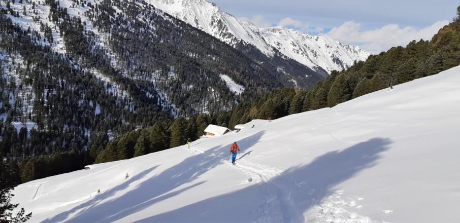 ... zur Zirmachalm (1900 m).