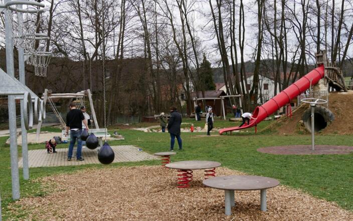 Kucha Mehrgenerationenplatz