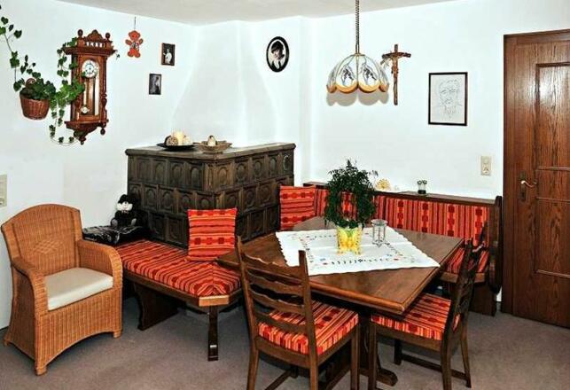 Haus Talblick - Ferienwohnungen + Gästezimmer