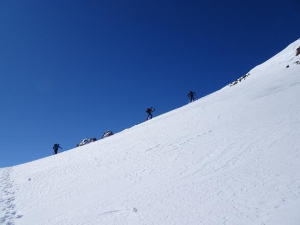 am Kamm auf den Gipfel