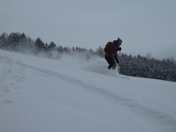 den schönen Hang abwärts