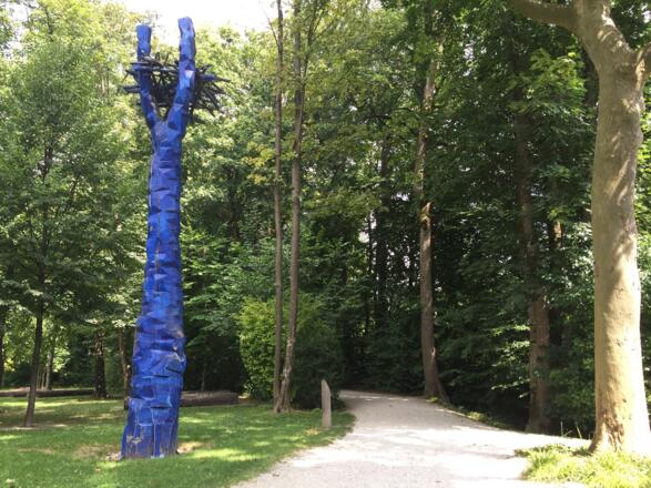 Stadtpark Erding, blaues Nest