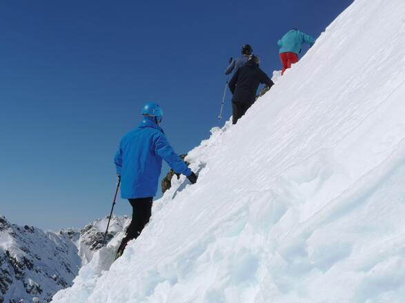 steil hinauf zum Gipfel